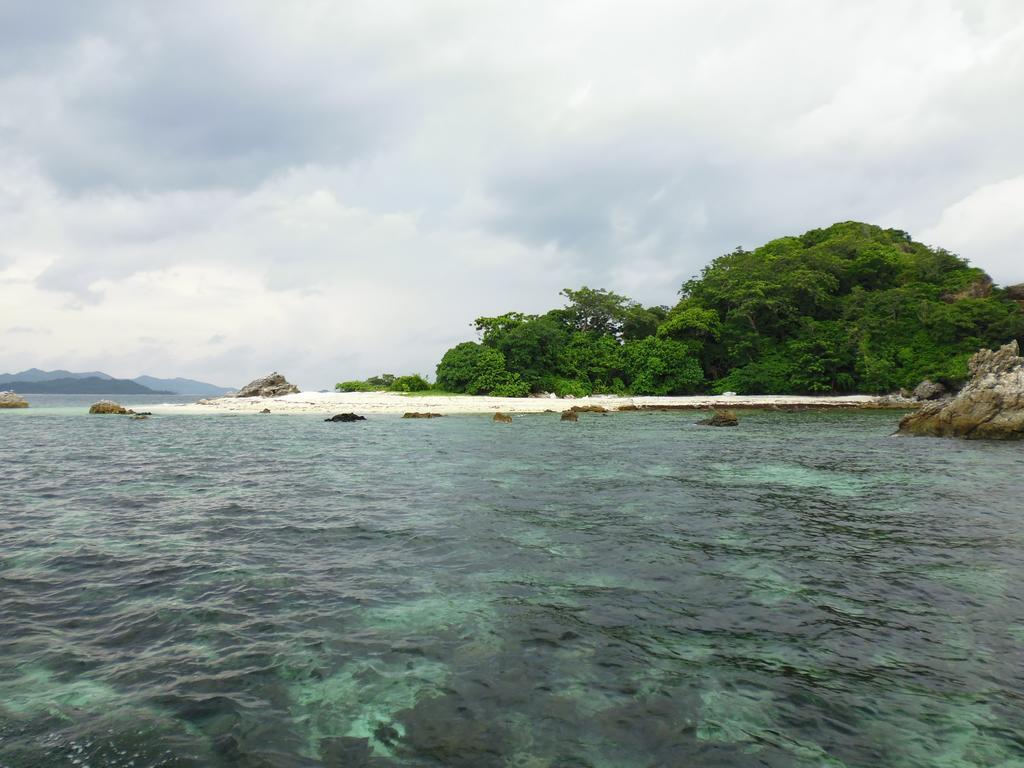 Tapik Beach Park Guest House El Nido Buitenkant foto