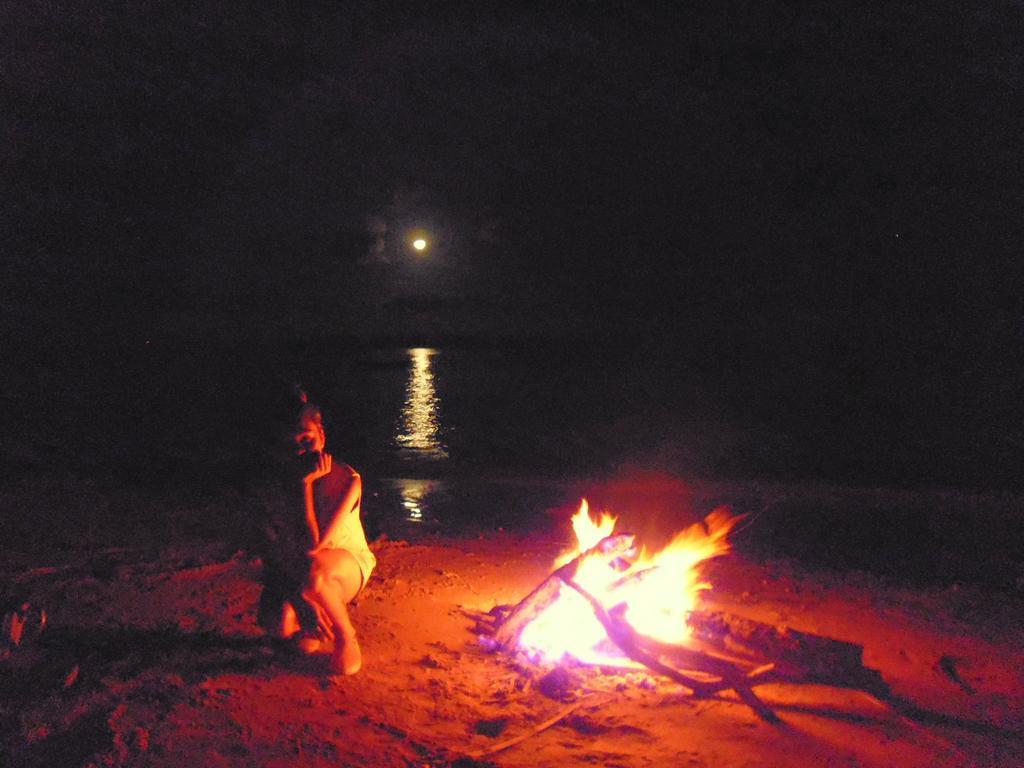 Tapik Beach Park Guest House El Nido Buitenkant foto