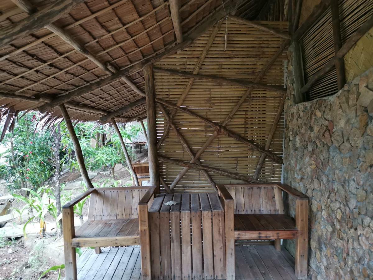 Tapik Beach Park Guest House El Nido Buitenkant foto